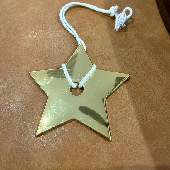 Dior Shimmering Gold Tone Star Decoration - Picture 3 of 3